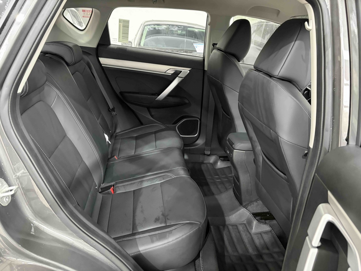 GEELY Coolray 2025 #11 GEELY Coolray 2025 car image #11