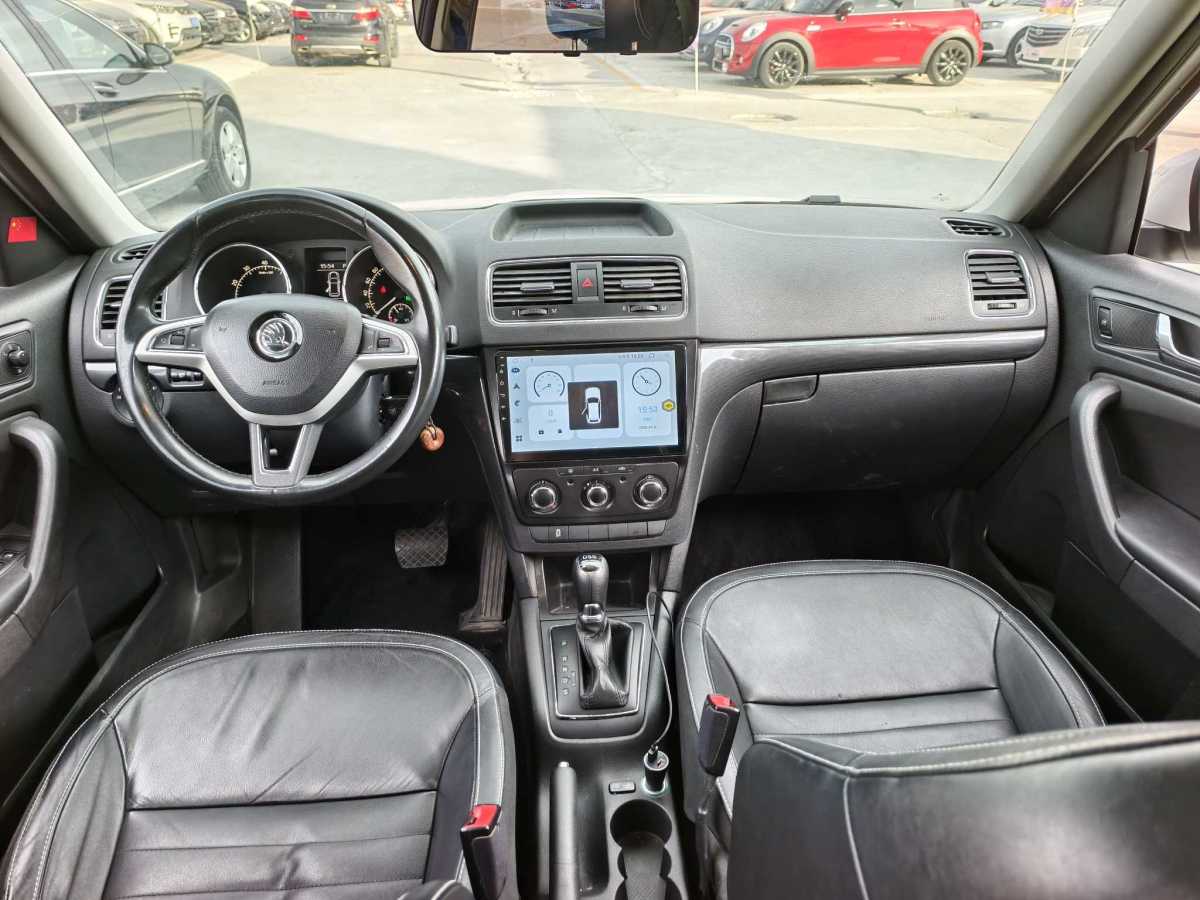 Skoda Yeti 2017 car image #11