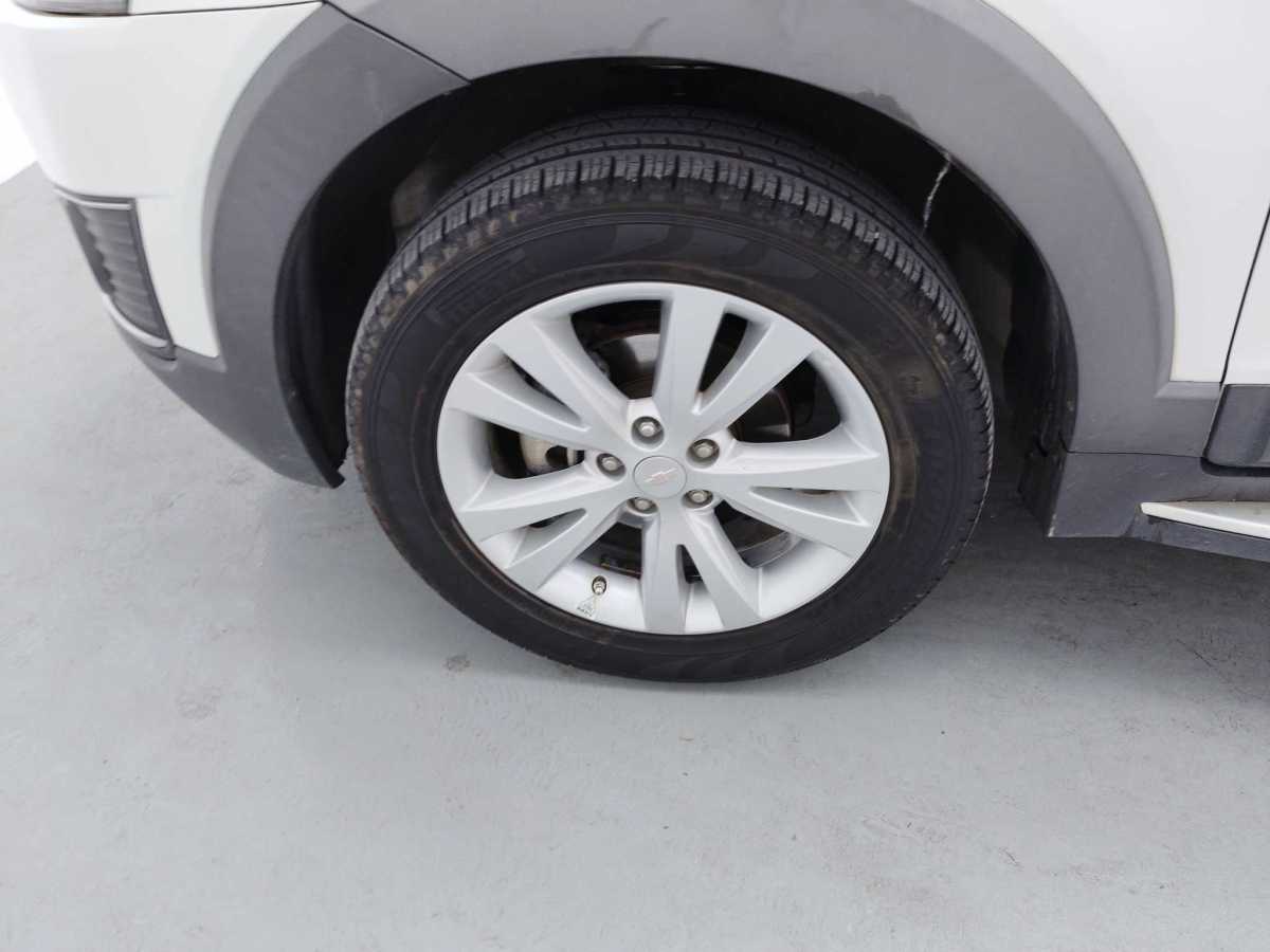 Chevrolet Captiva 2016 car image #11