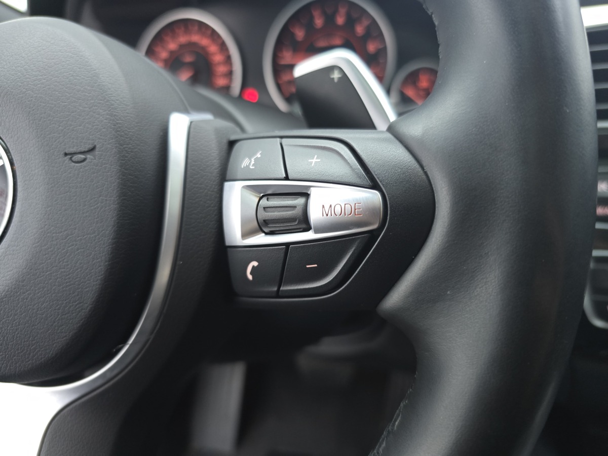 BMW 3 Series GT 2018 immagine di auto #11