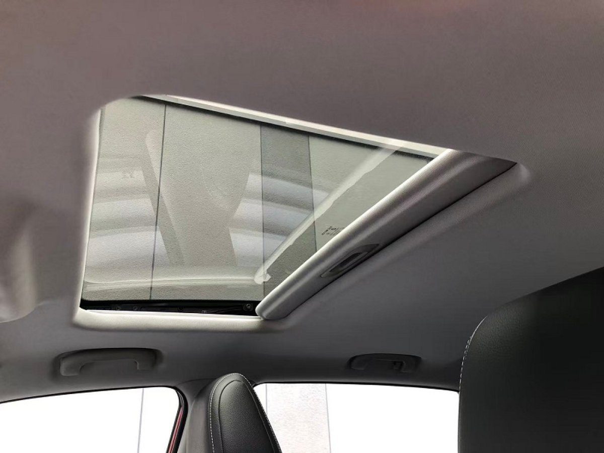 MG GS 2017 car image #11