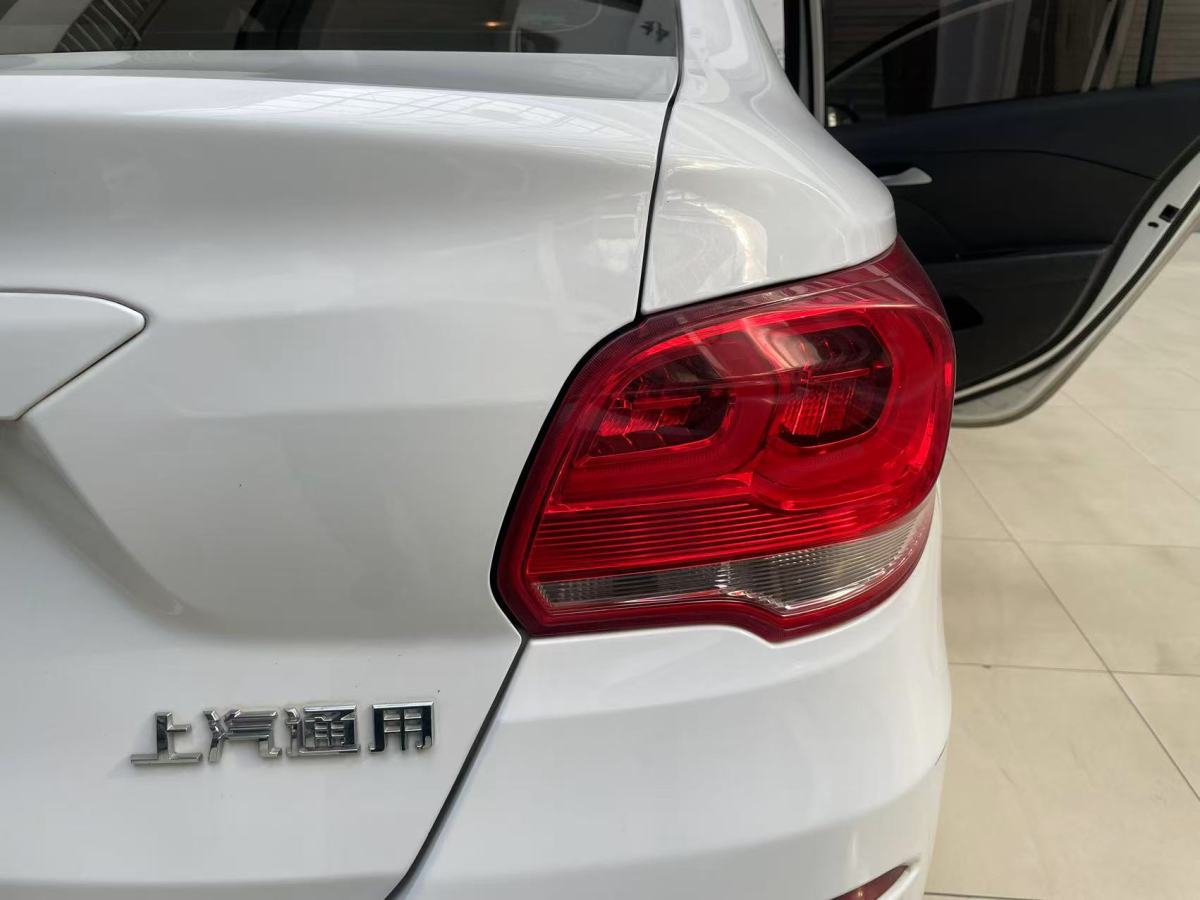 Chevrolet Cavalier 2018 car image #11