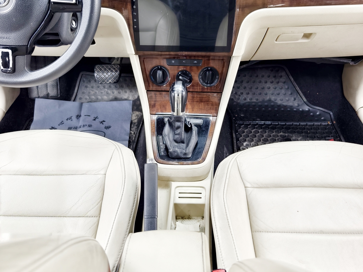 Volkswagen Lavida 2013 car image #11