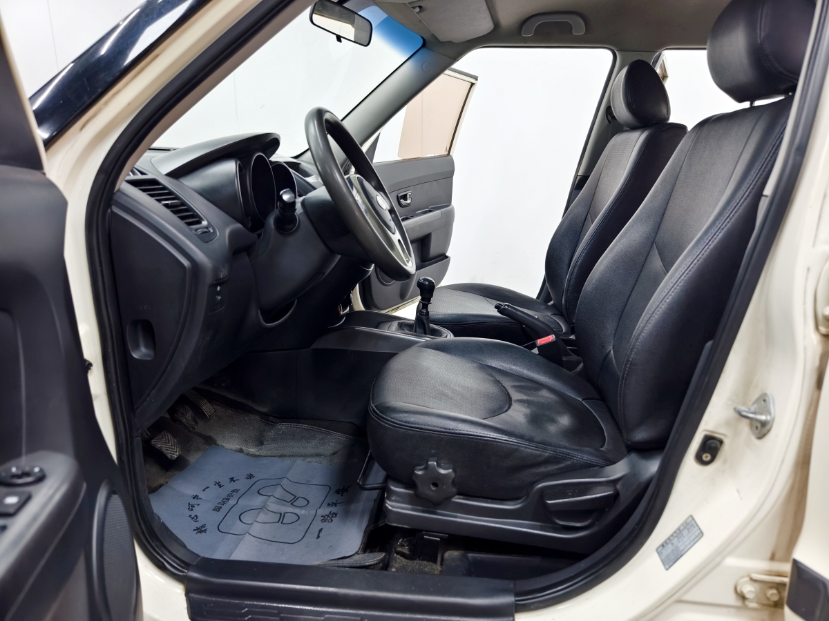 起亚 秀尔 2013 汽车图片 #11