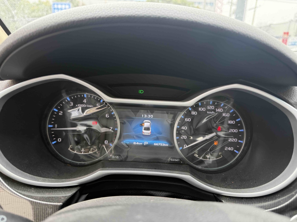 GEELY Emgrand 2017 car image #11