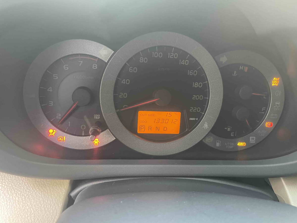 Toyota RAV4 2012 car image #11