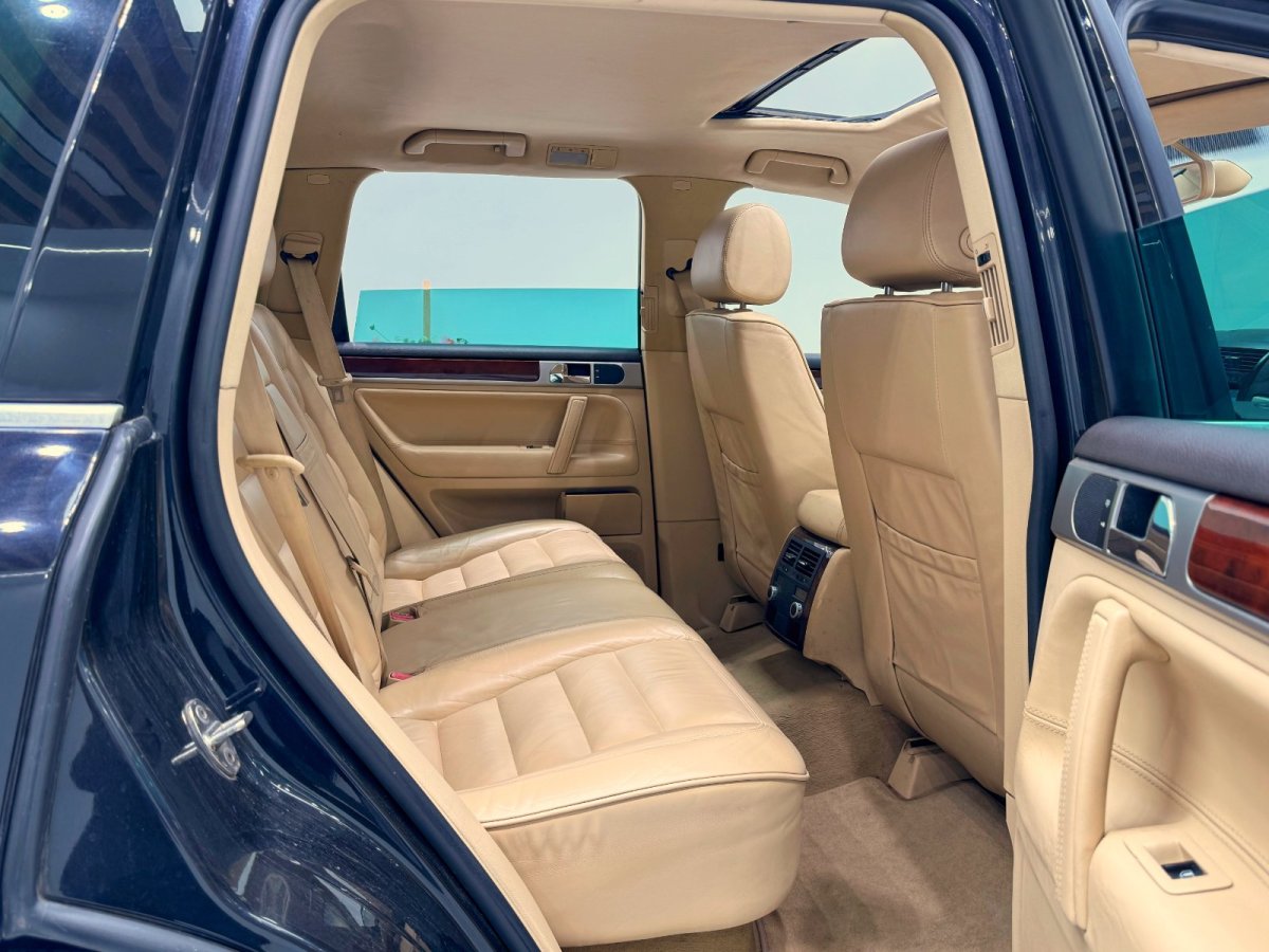 Volkswagen Touareg 2005 immagine di auto #11