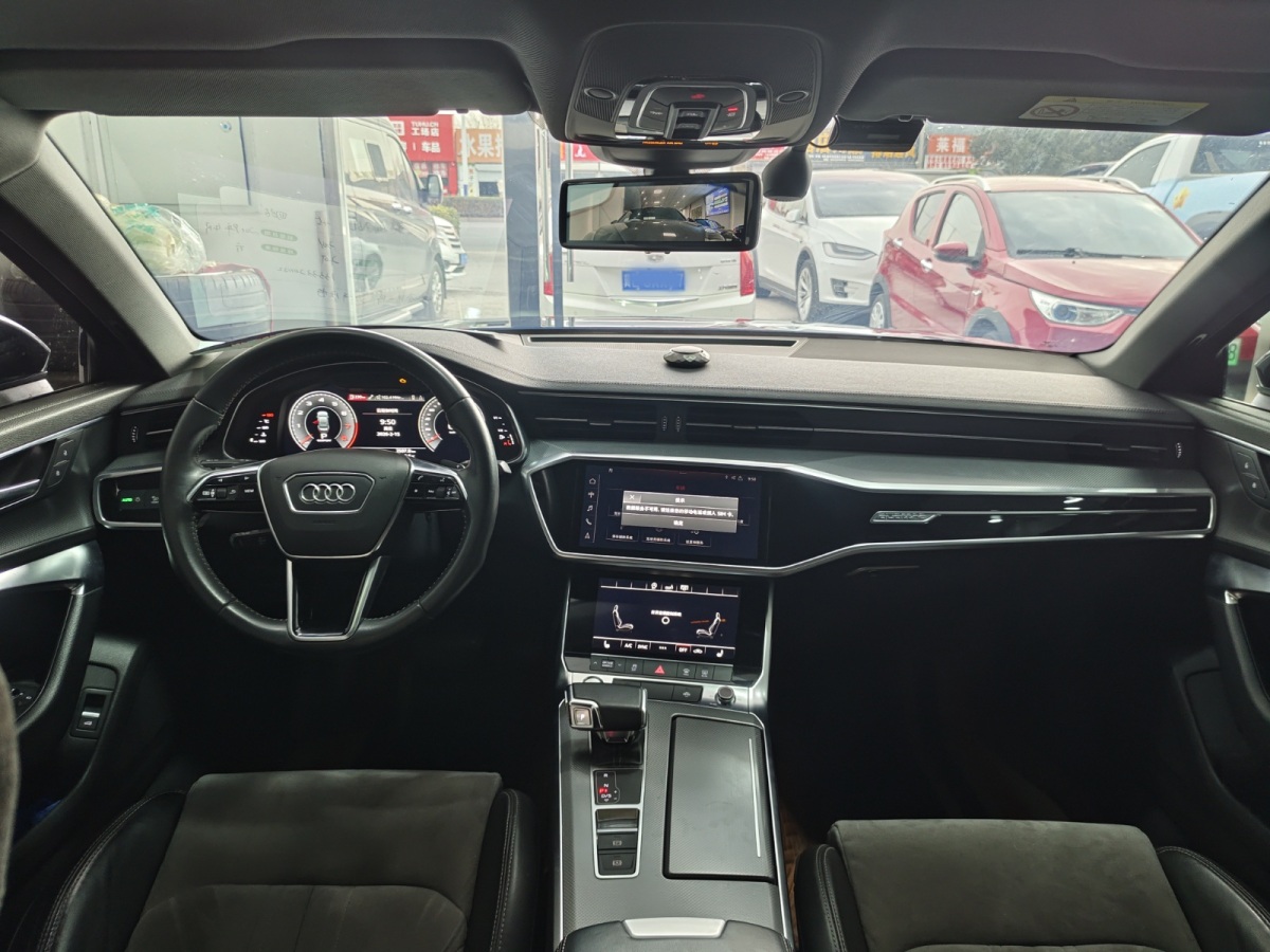 Audi 2019 car image #11