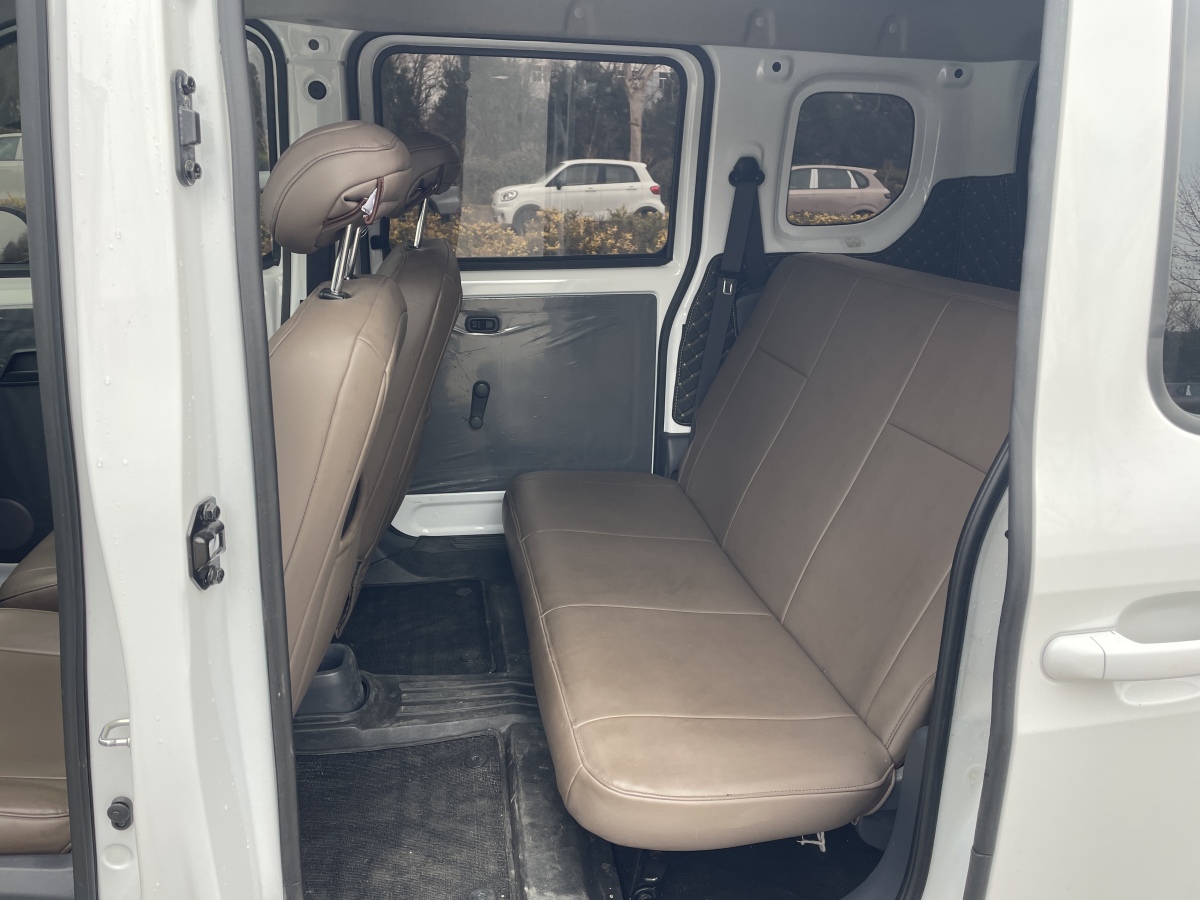 Wuling Zhiguang New Energy 2025 car image #11