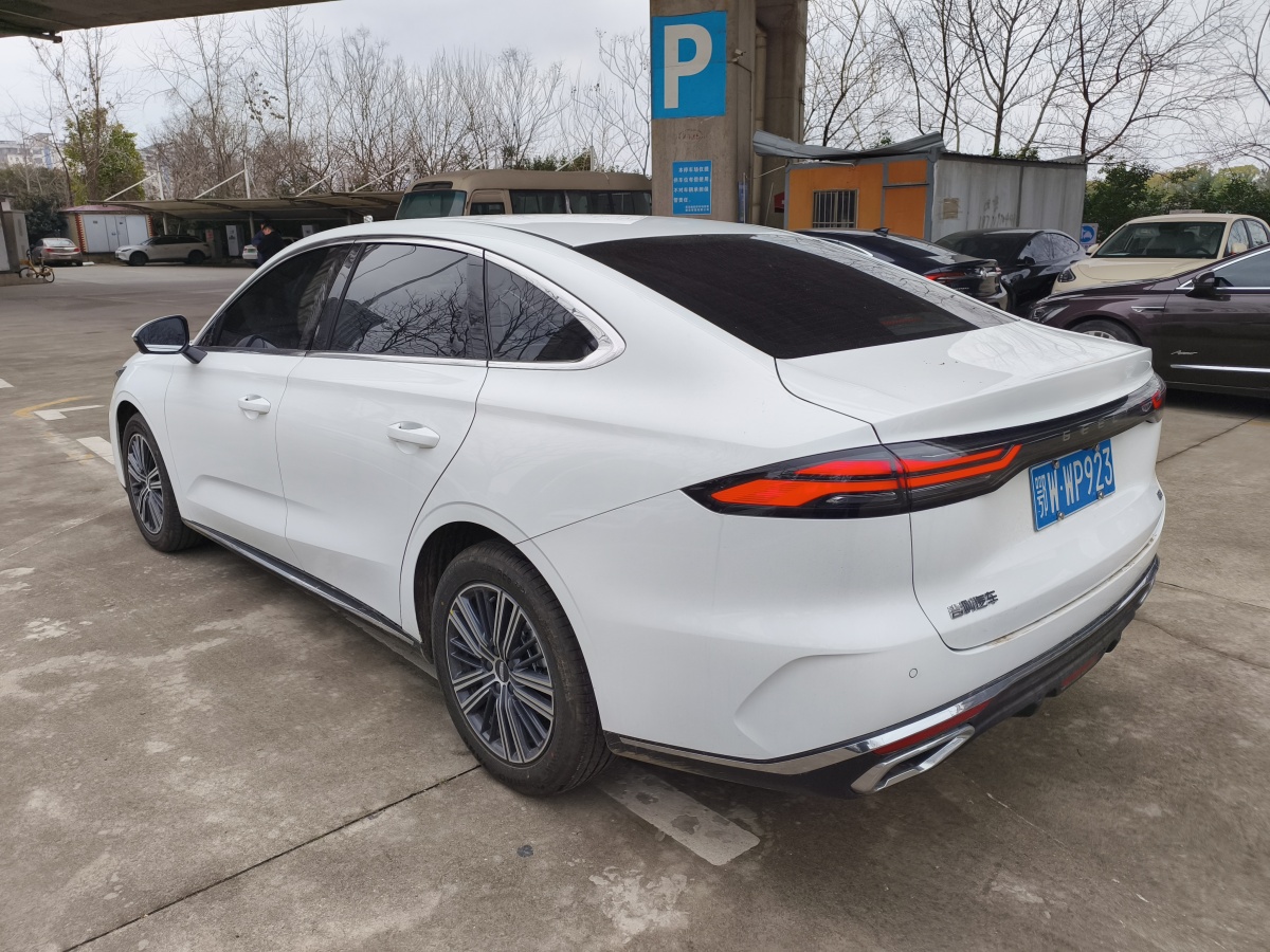 GEELY Emgrand 2025 immagine di auto #11