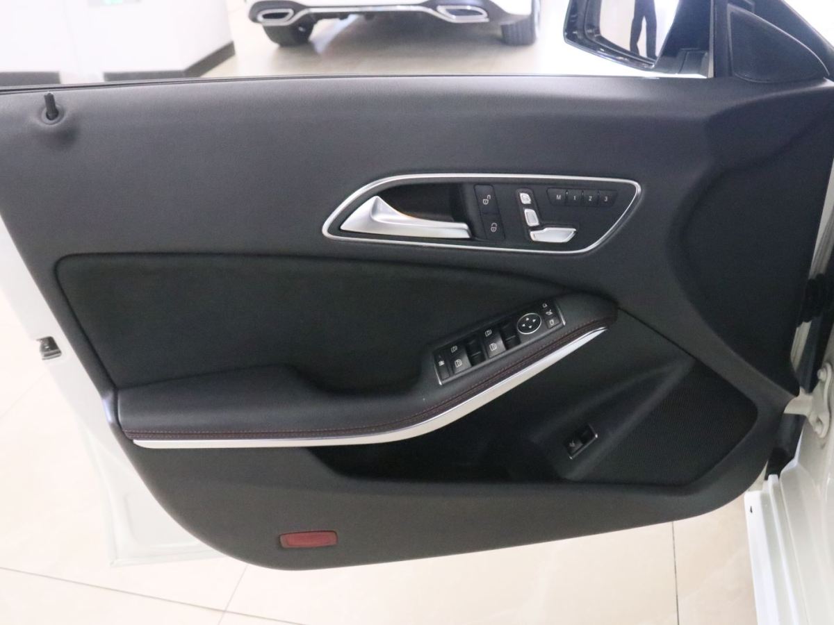 Mercedes-Benz CLA Class (Imported) 2016 car image #11