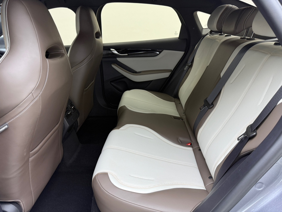 BYD Qin Plus 2024 صورة سيارة #11