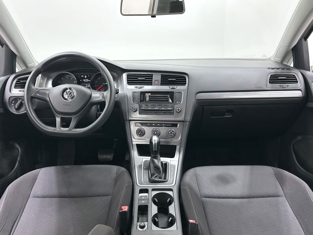 Volkswagen 2016 car image #11