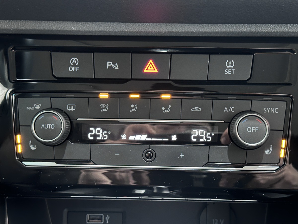 Ford VS5 2021 car image #11