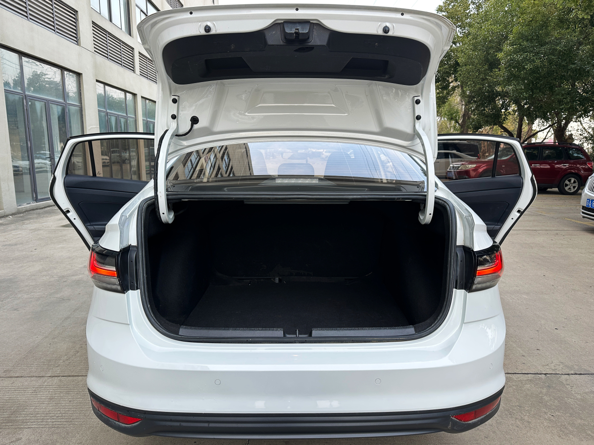 Volkswagen Lavida 2023 immagine di auto #11