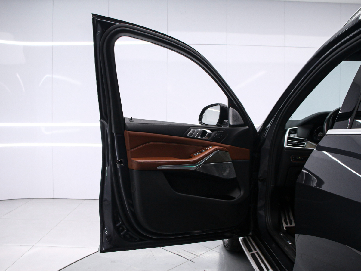 BMW X7 2020 immagine di auto #11