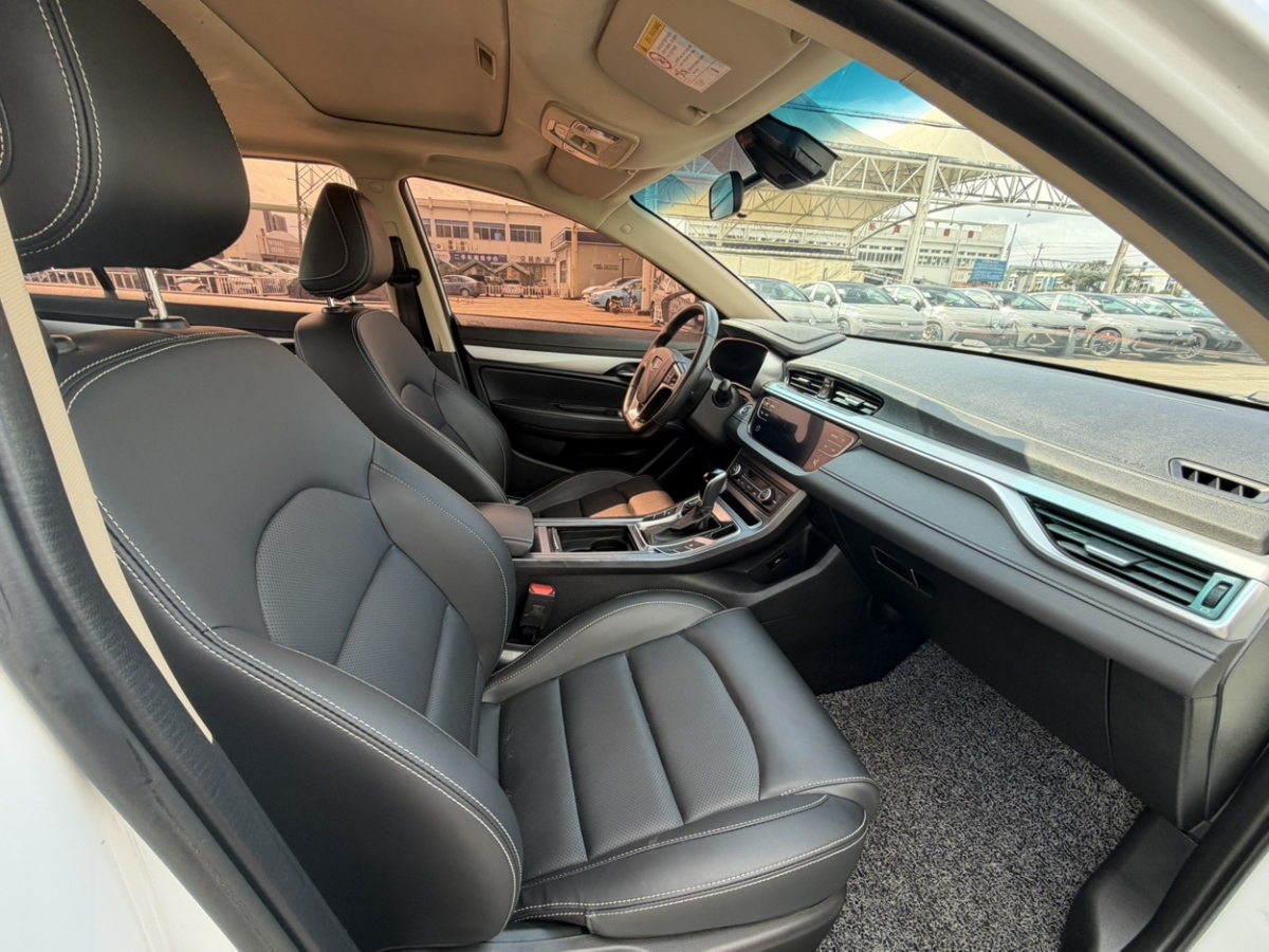 GEELY Emgrand 2018 #11 GEELY Emgrand 2018 car image #11