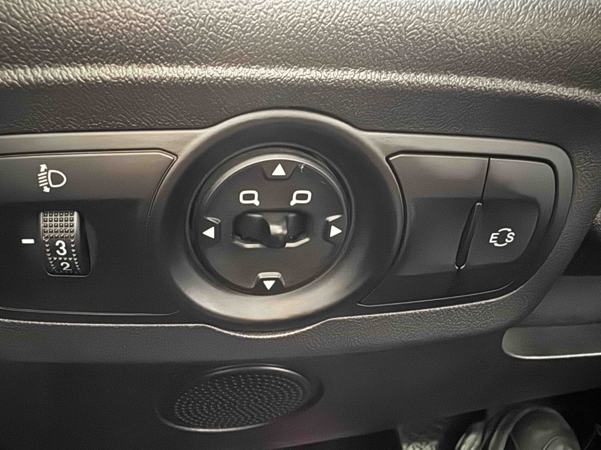 Chery Tiggo 3x 2022 #11 Chery Tiggo 3x 2022 car image #11