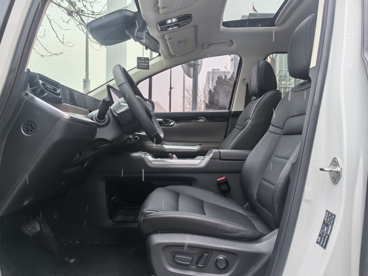 GAC Trumpchi E8 2025 car image #11