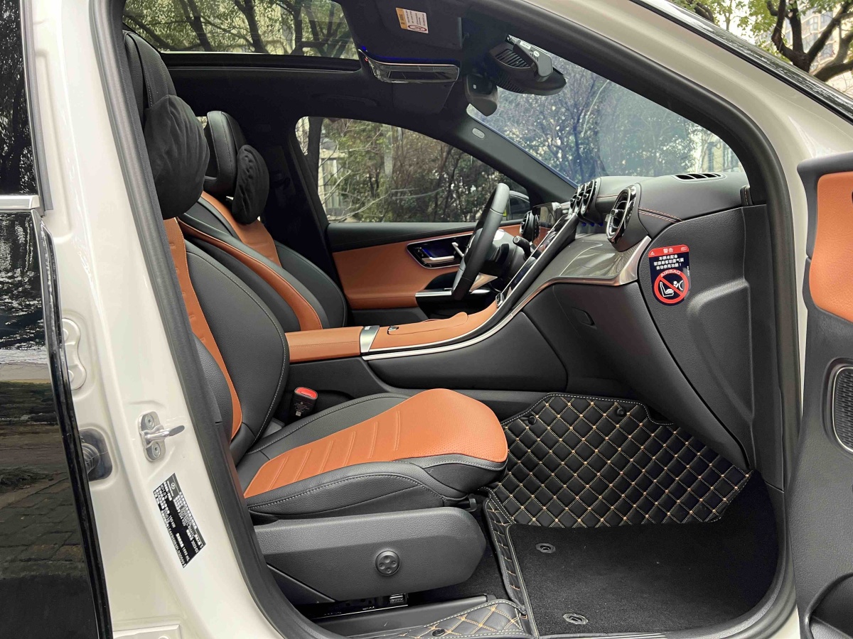 Mercedes-Benz GLC Class 2025 car image #11