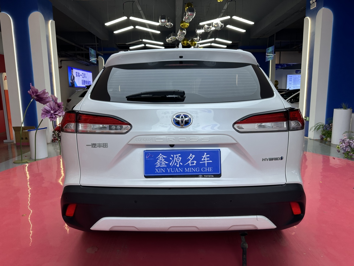 Toyota Corolla Cross 2023 car image #11