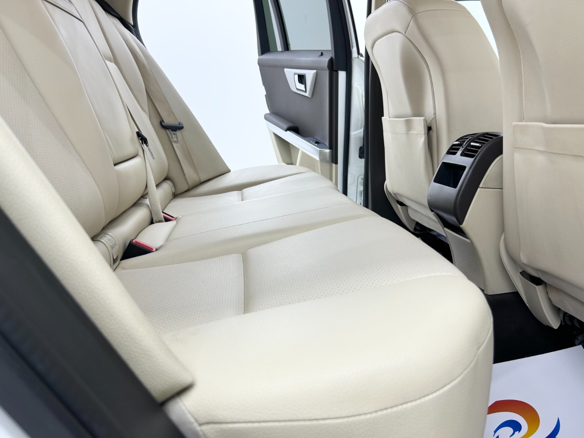 Mercedes-Benz GLK Class 2013 car image #11