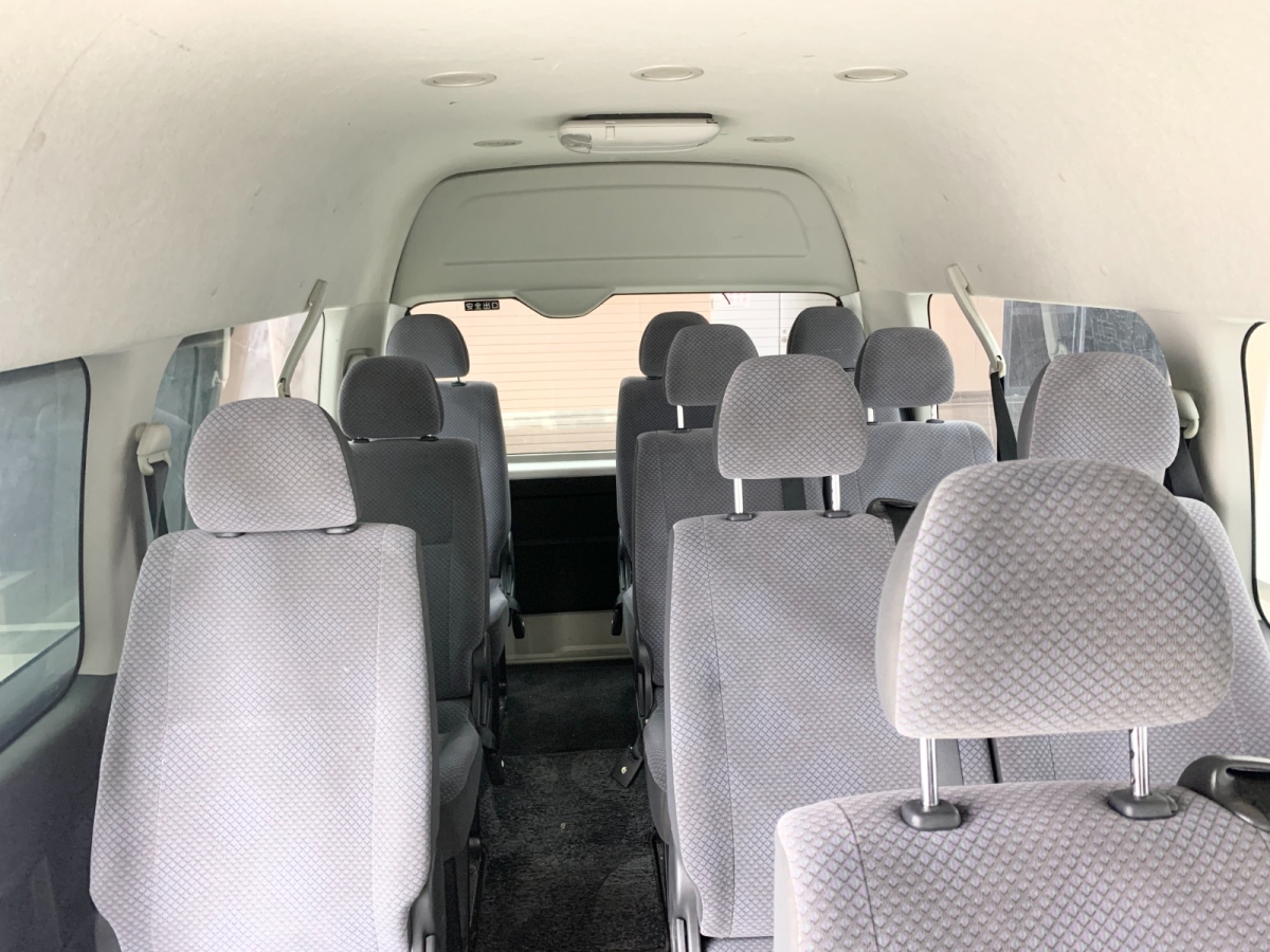 Toyota Hiace 2012 immagine di auto #11