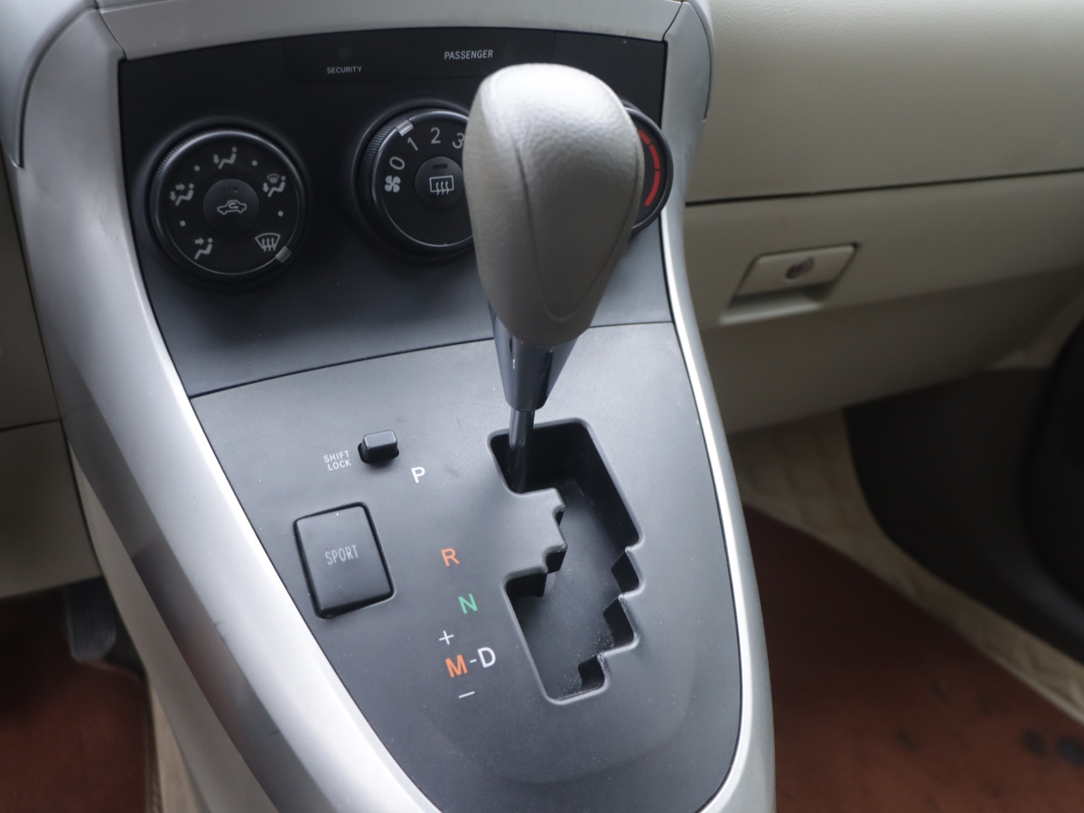 Toyota Verso 2014 car image #11