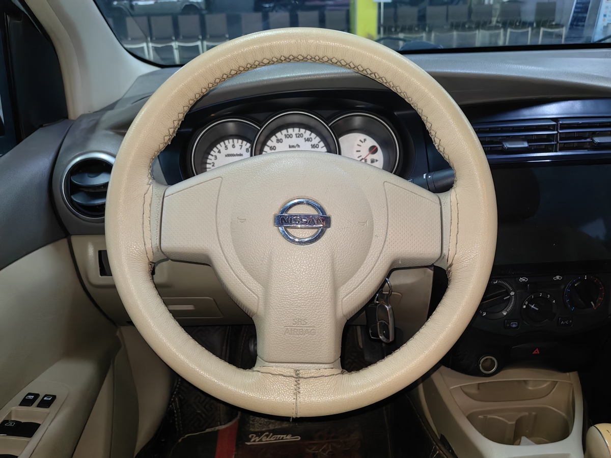 日产 骊威 2012 汽车图片 #11