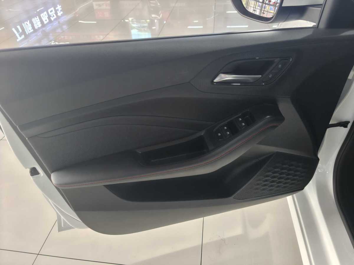 MG 5 2024 car image #11
