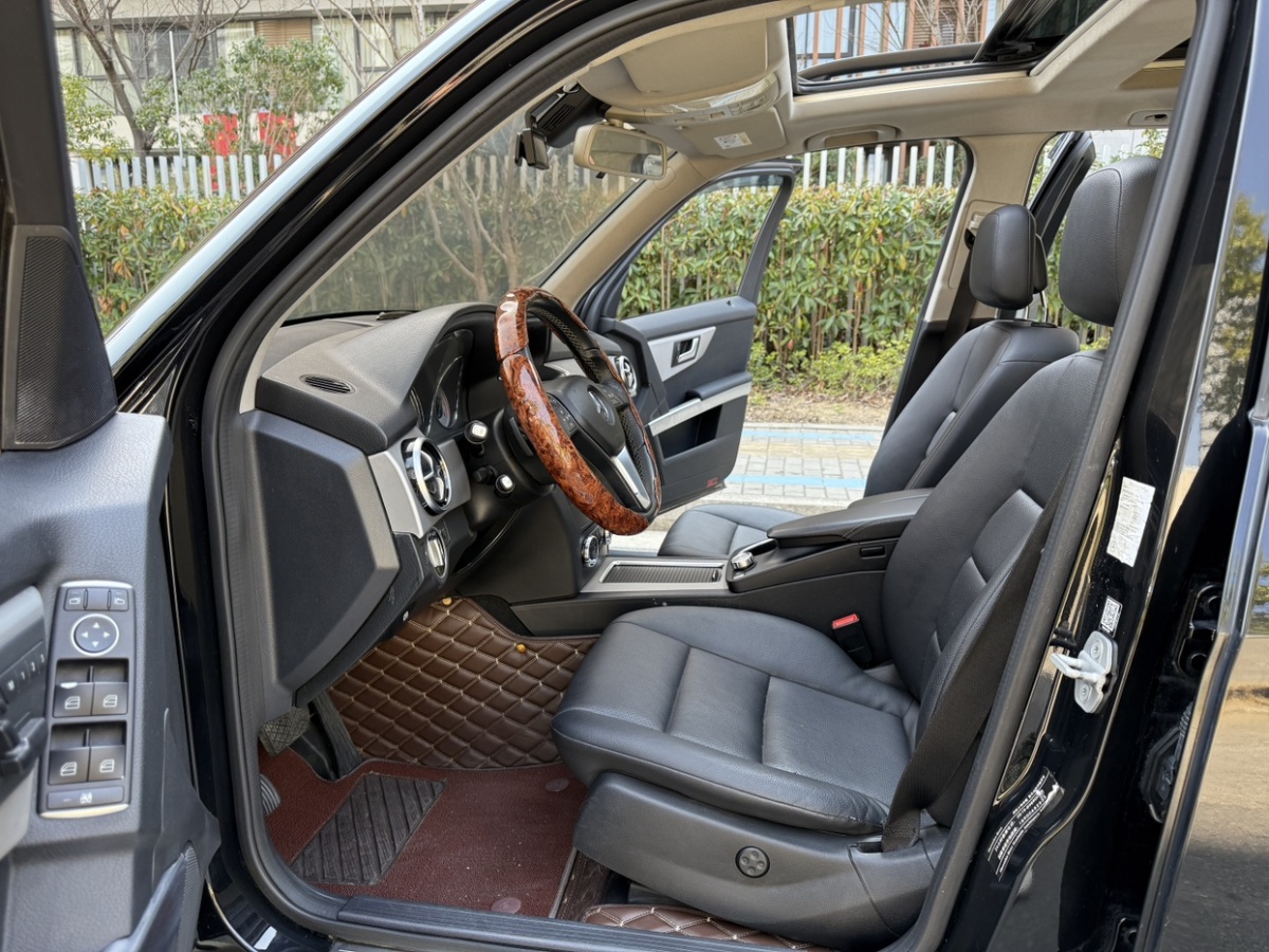 Mercedes-Benz GLK Class 2014 car image #11