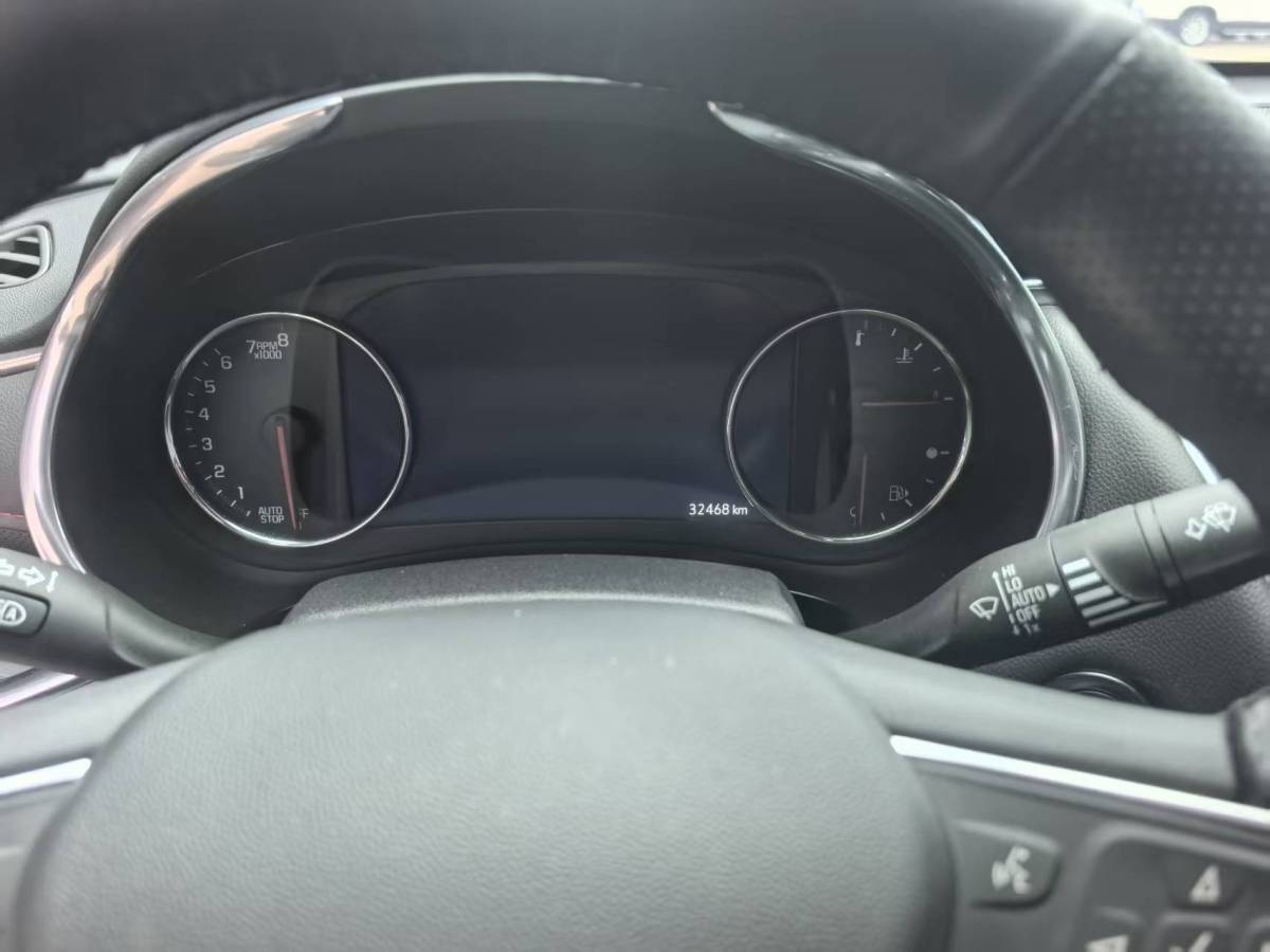 Chevrolet Malibu XL 2022 immagine di auto #11