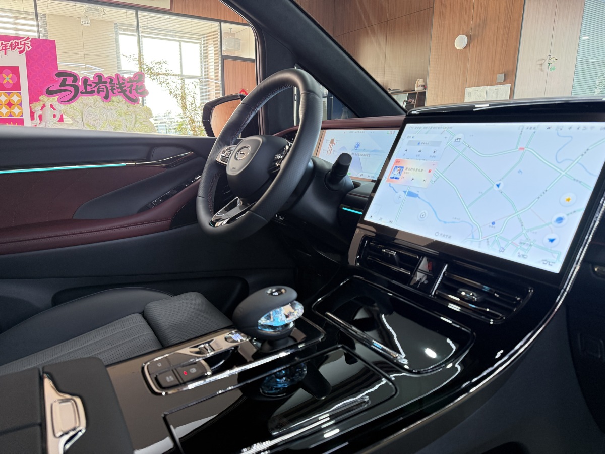 广汽传祺 传祺M8 2025 汽车图片 #11