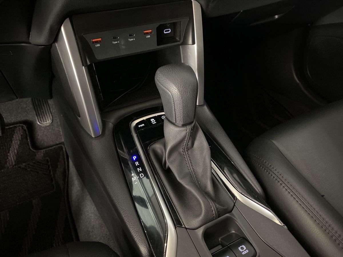 Toyota Corolla Cross 2023 immagine di auto #11