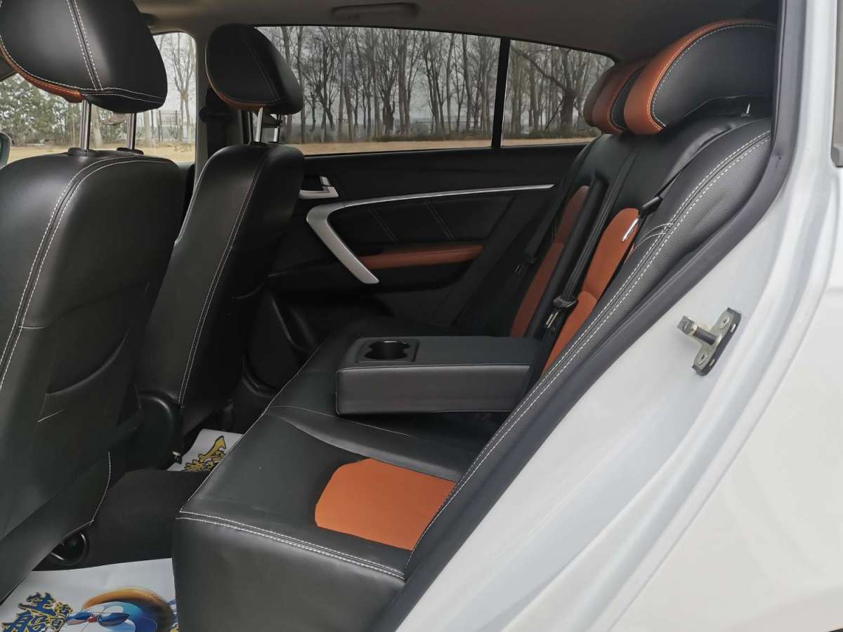 GEELY Emgrand 2016 car image #11