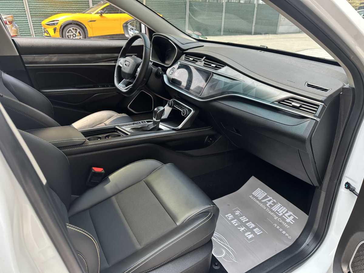 GEELY 2022 car image #11