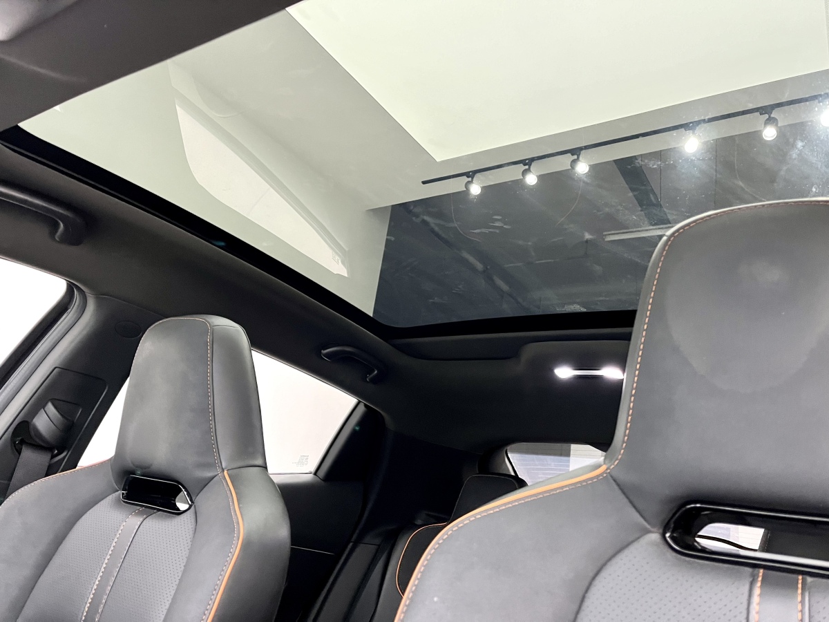 Changan UNI-T 2021 صورة سيارة #11