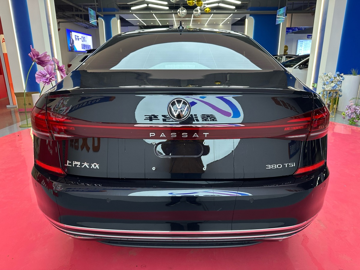 Volkswagen Passat 2026 صورة سيارة #11