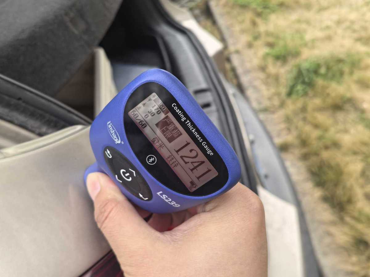 Volkswagen Tiguan 2014 car image #11