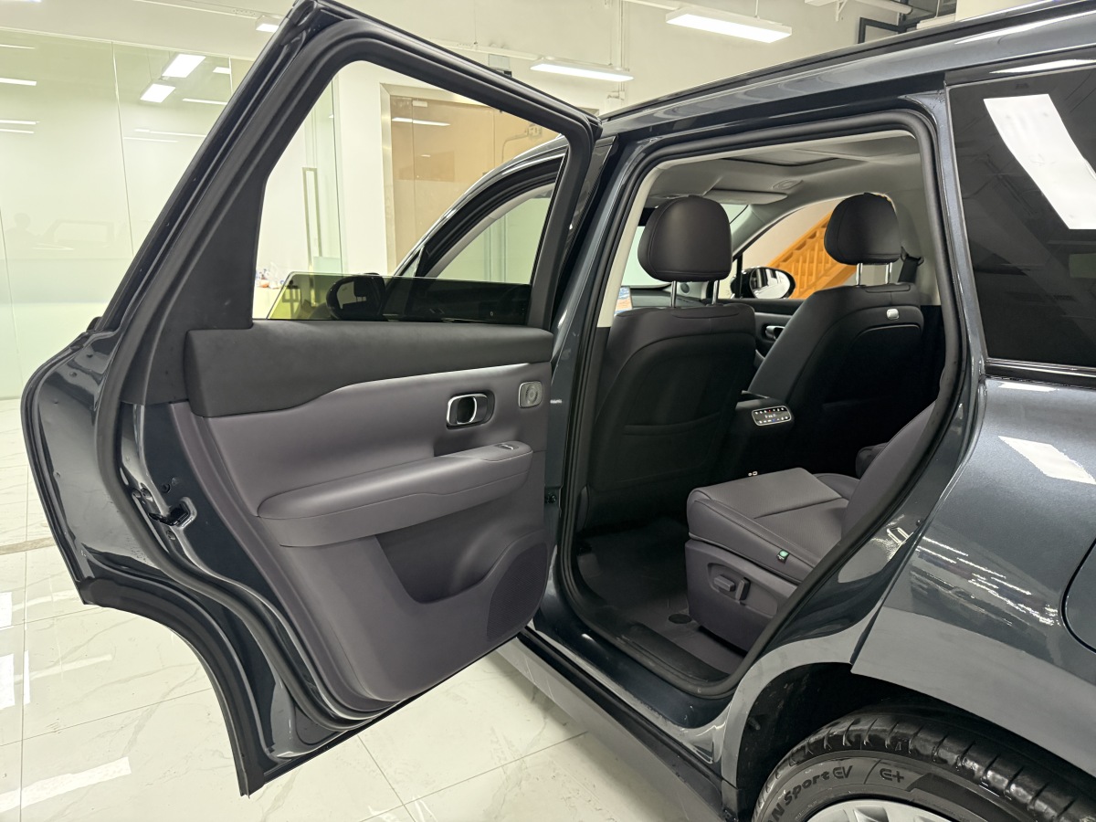 零跑汽车 零跑C16 2024 汽车图片 #11