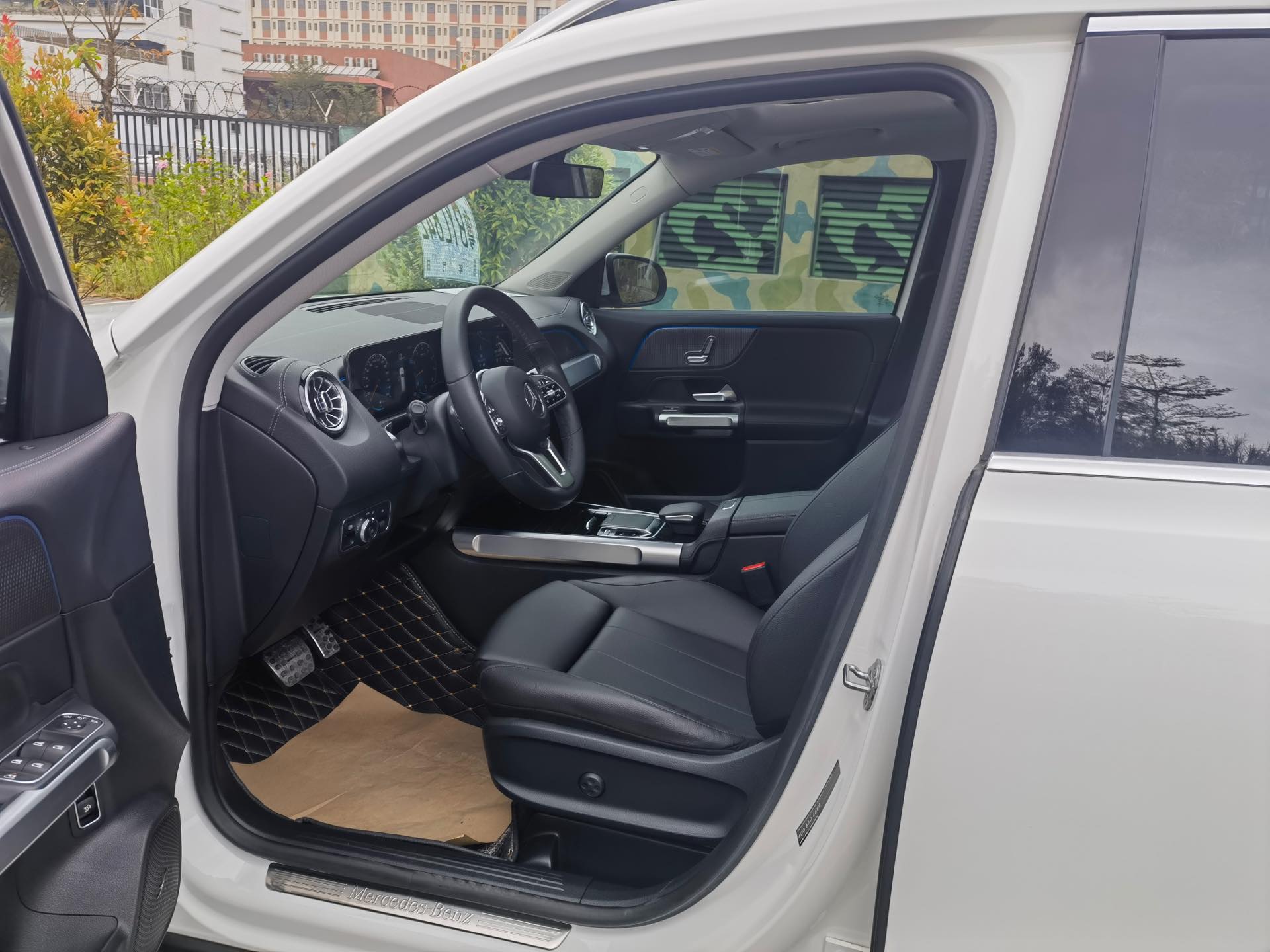 Mercedes-Benz GLB Class 2020 #11 Mercedes-Benz GLB Class 2020 car image #11