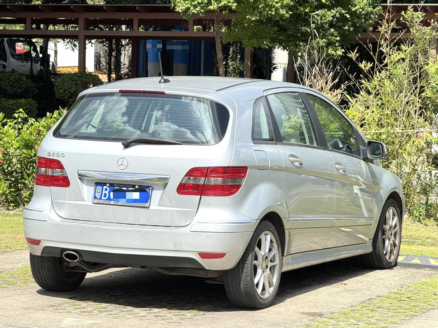 Mercedes-Benz B Class 2010 #11 Mercedes-Benz B Class 2010 صورة سيارة #11