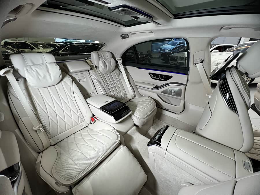 Mercedes-Benz S AMG New Energy 2024 صورة سيارة #11