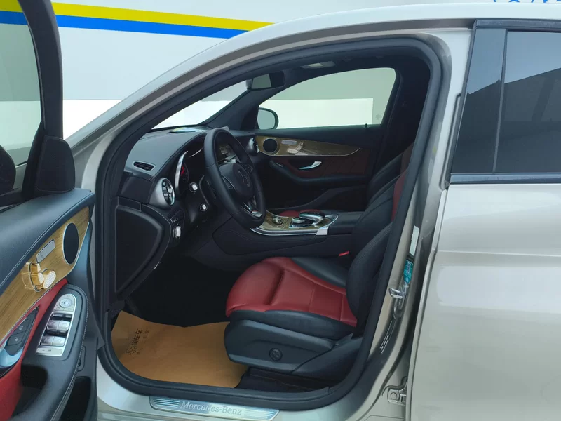 Mercedes-Benz GLC Coupe AMG 2019 صورة سيارة #11