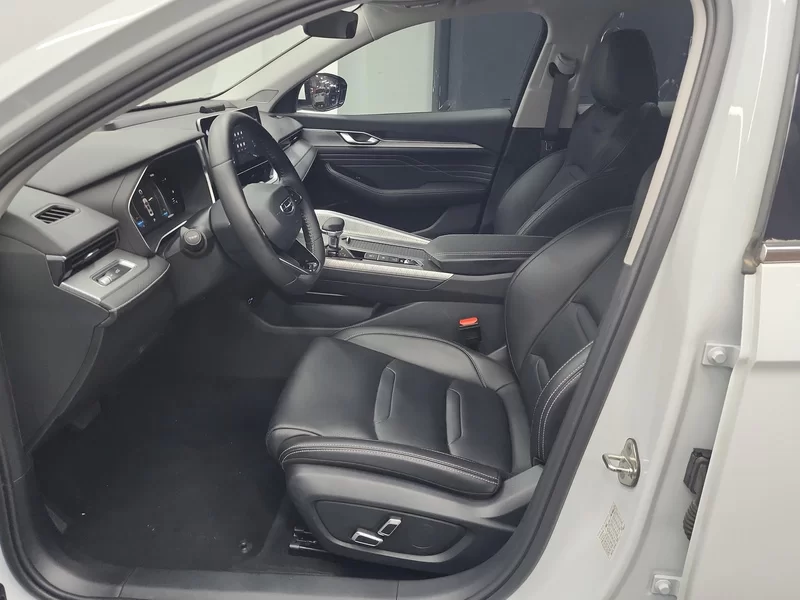 GEELY PrefaceL 2022 car image #11