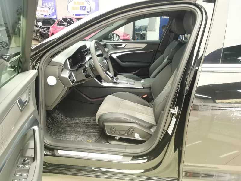 Audi A6 2021 car image #11