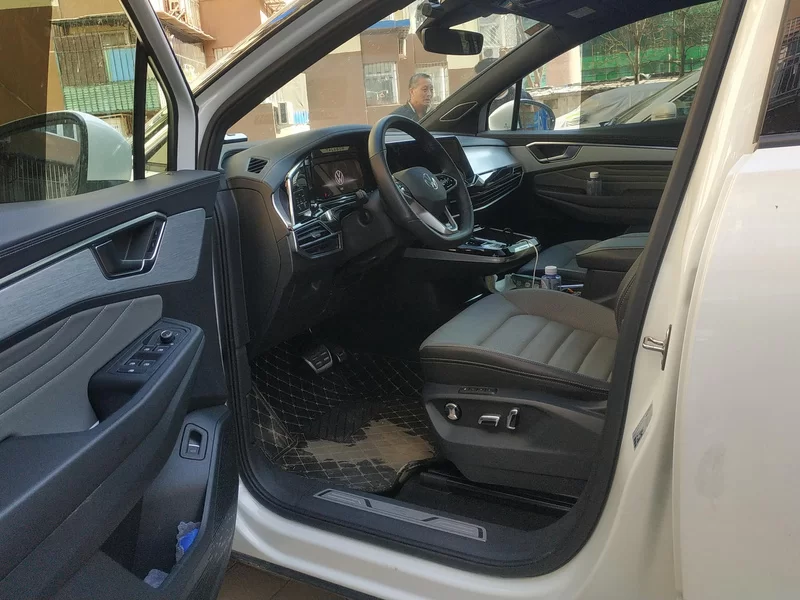 Volkswagen Talagon 2021 car image #11