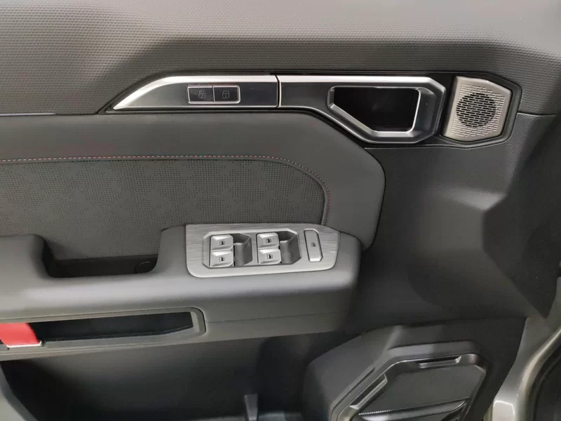 Jetour Traveller 2024 car image #11