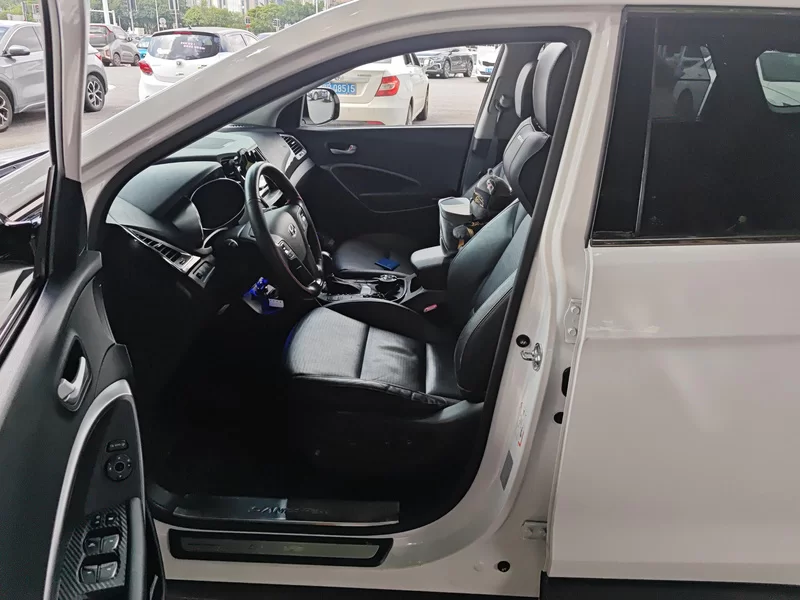 Hyundai Grand Santa Fe 2014 #11 Hyundai Grand Santa Fe 2014 car image #11