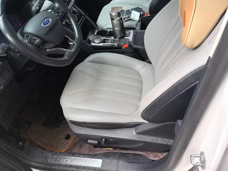 Ford Escape 2021 immagine di auto #11